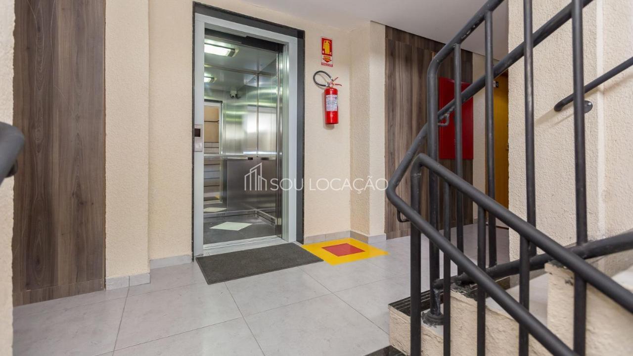 Estudios Confortaveis Com Precos Acessiveis Totalmente Mobiliados クリチバ エクステリア 写真
